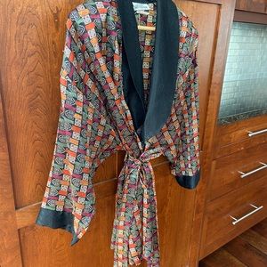 Linda for HOLT RENFREW Short Robe